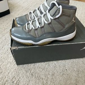 Pre owned Jordan cool grey 11’s 2010 release with box